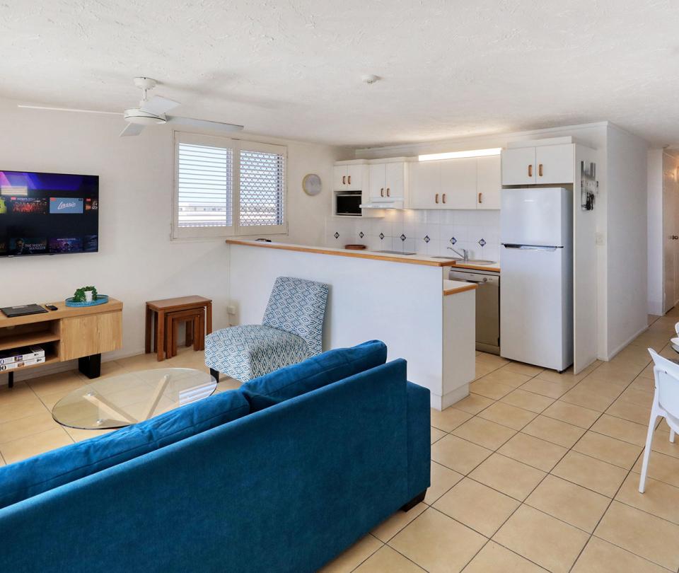 Unit 10 Kings Beach Caloundra Accommodation 2a