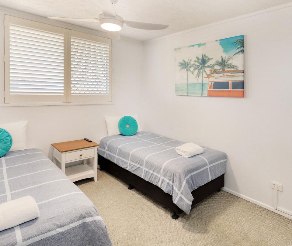 Unit 10 Kings Beach Caloundra Accommodation 7a