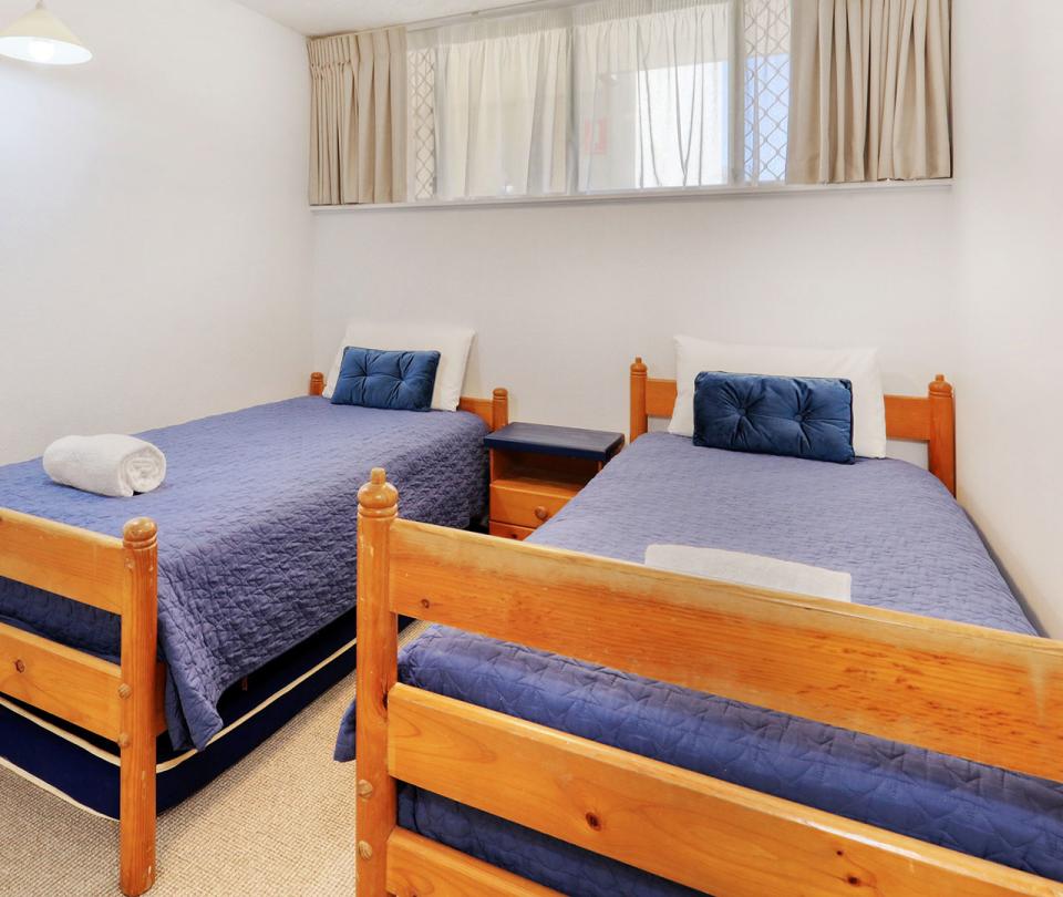 Unit 11 Kings Beach Caloundra Accommodation 6a