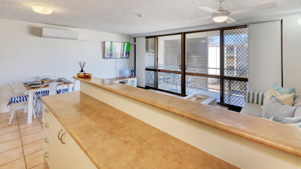 Unit 18 Kings Beach Caloundra Accommodation 4a
