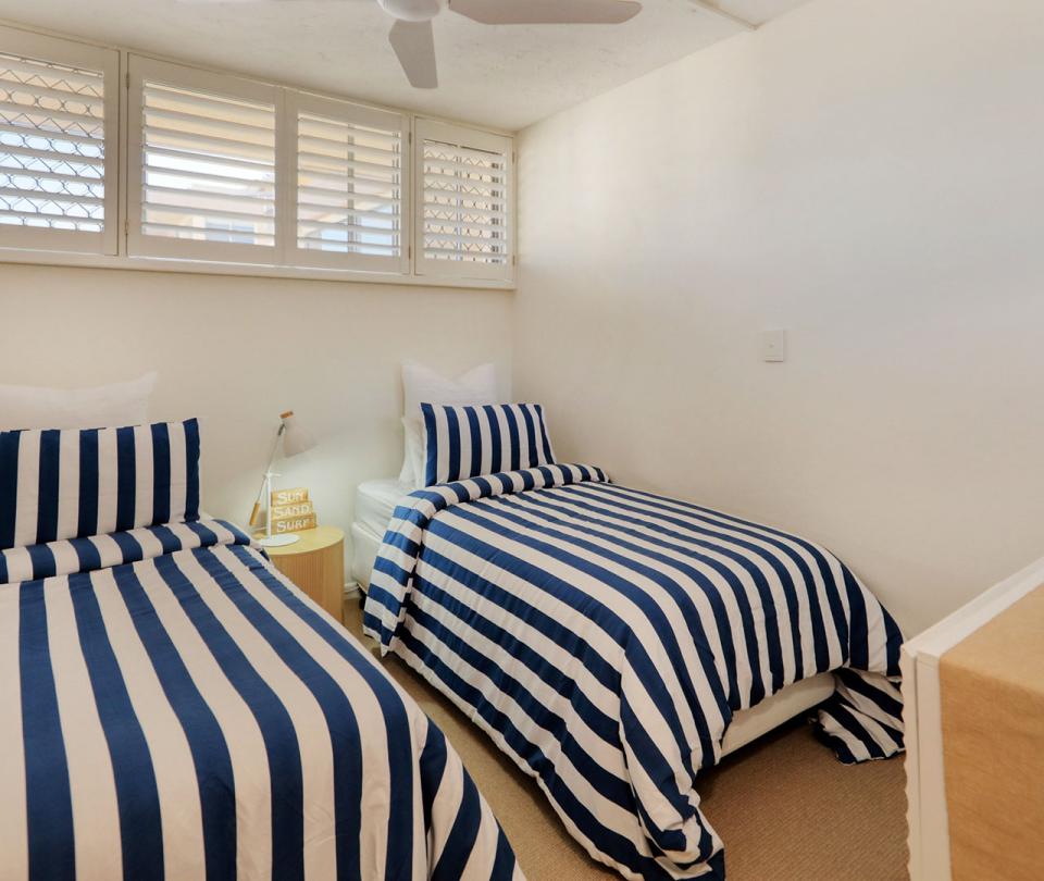 Unit 18 Kings Beach Caloundra Accommodation 6a