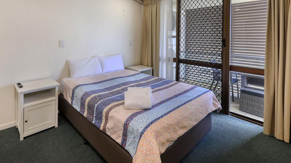Unit 13 Kings Beach Caloundra Accommodation 5a