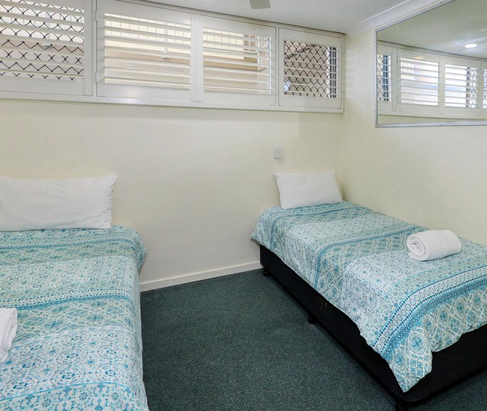 Unit 13 Kings Beach Caloundra Accommodation 7a