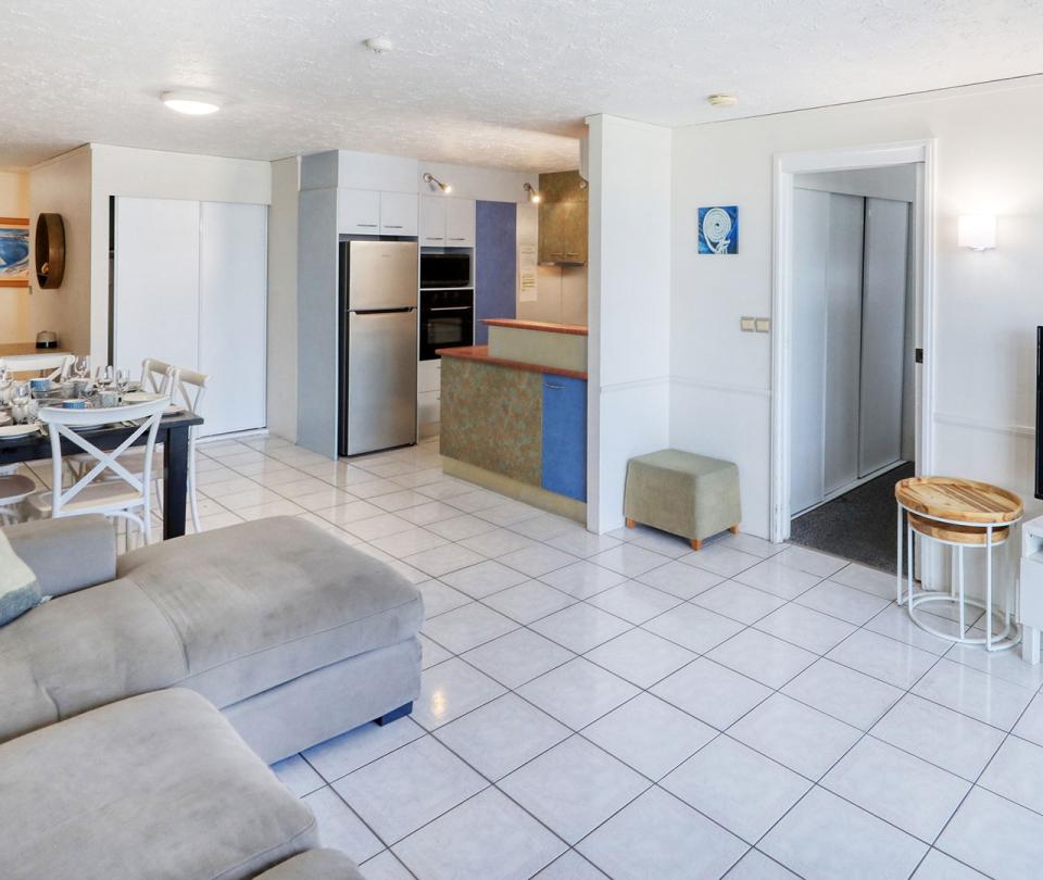 Unit 20 Kings Beach Caloundra Accommodation 2a
