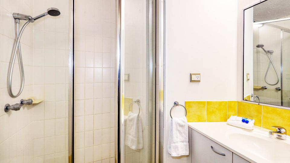 Unit 20 Kings Beach Caloundra Accommodation 8a