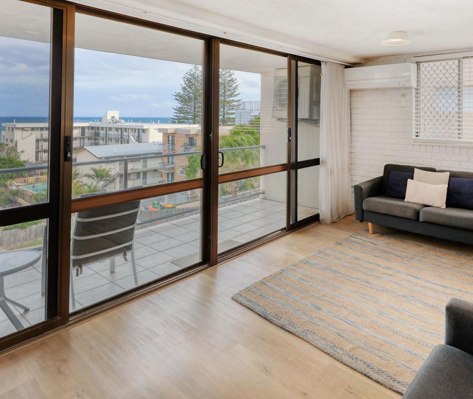 Unit 21 Kings Beach Caloundra Accommodation 2a
