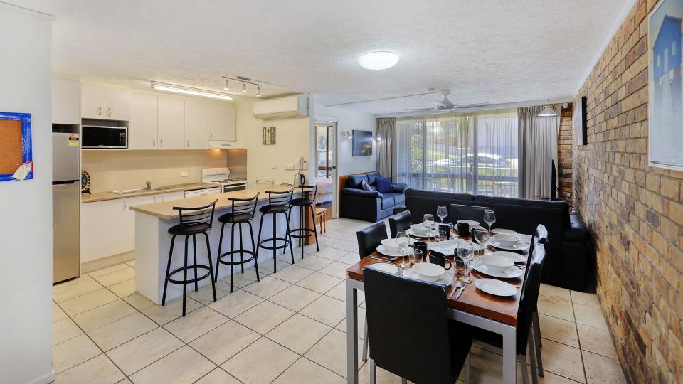 Unit 9 Kings Beach Caloundra Accommodation 1a