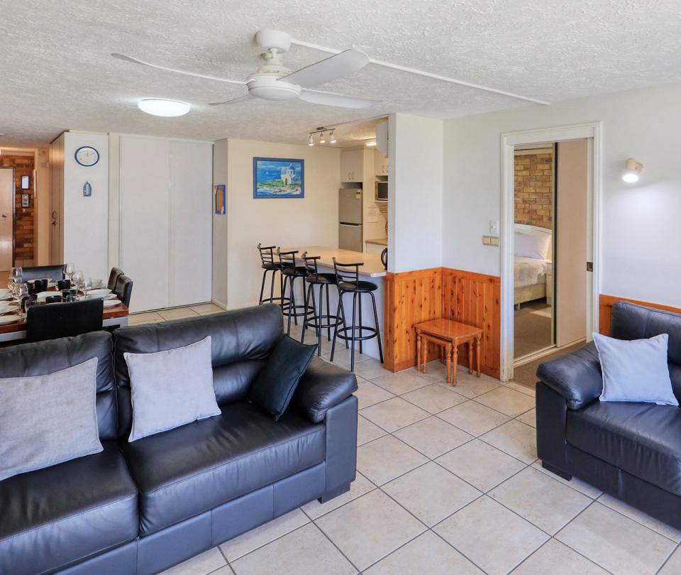 Unit 9 Kings Beach Caloundra Accommodation 2a