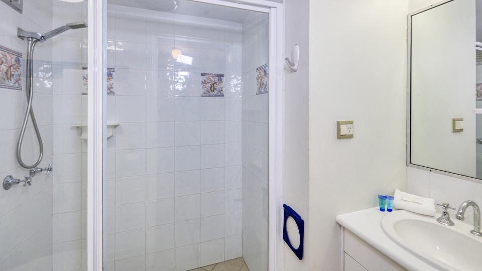 Unit 9 Kings Beach Caloundra Accommodation 8a